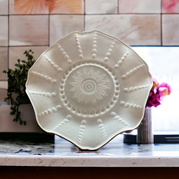 Federal Glass Columbian Frosted Shallow Bowl. Depression Glass - Picture 2 of 5